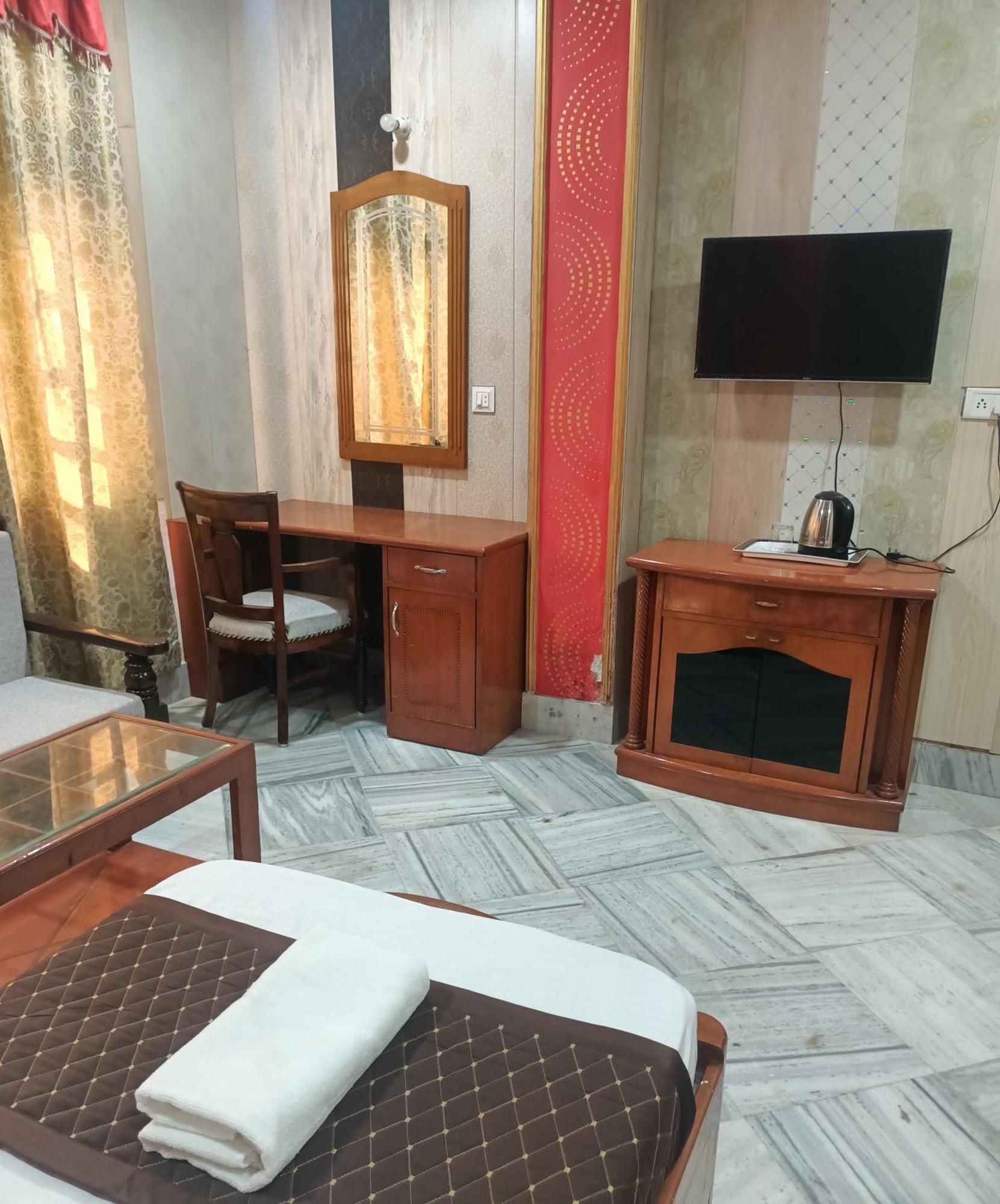 Hotel Riz 瓦拉纳西 外观 照片