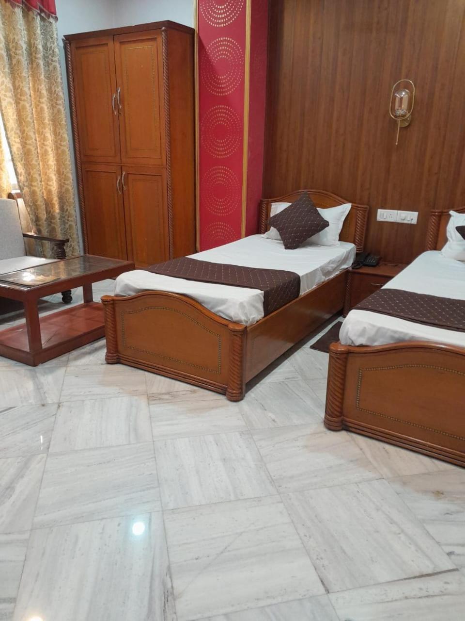 Hotel Riz 瓦拉纳西 外观 照片